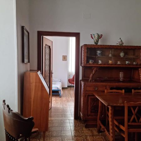 Appartamento Casa Nadia Imperia Esterno foto